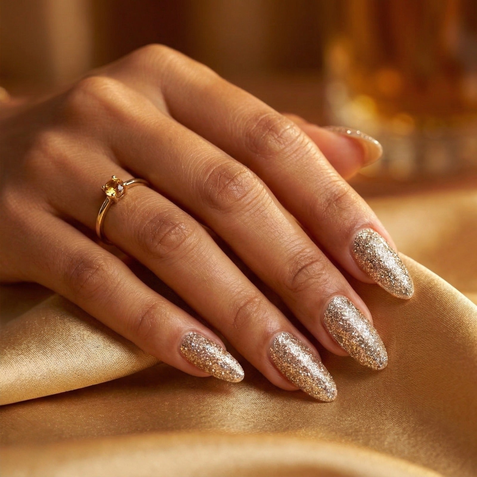 Dense Glitter High Gloss Visual Idea Dense Glitter High Gloss Visual Idea β Winter Party Nails