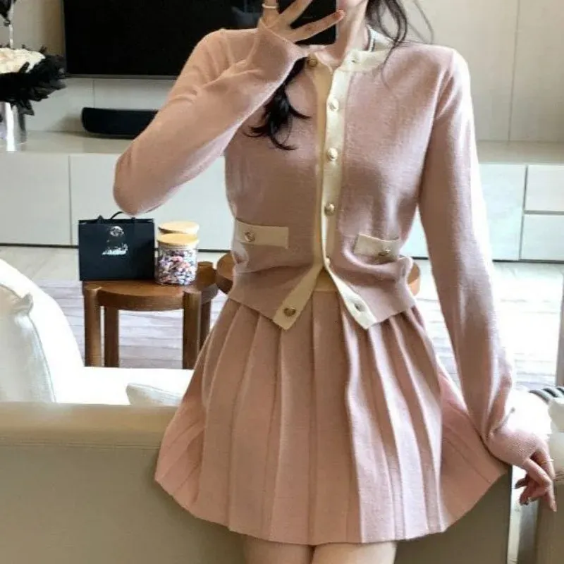 Youthful Charm: Pink and Cream Knit Set Youthful Charm: Pink and Cream Knit Set β Korean Winter Outfits