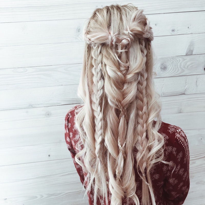 Ash Blonde With Pinkish Undertones Visual Idea — Winter Hairstyles for Long Hair