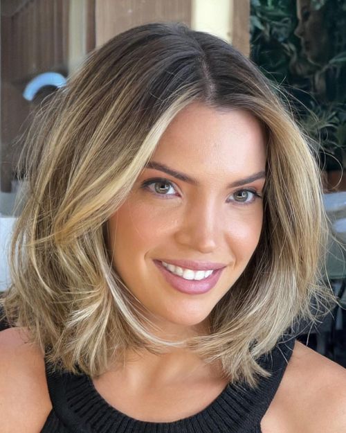 Collarbone Lob With Loose Waves — Medium Length Winter Haircuts