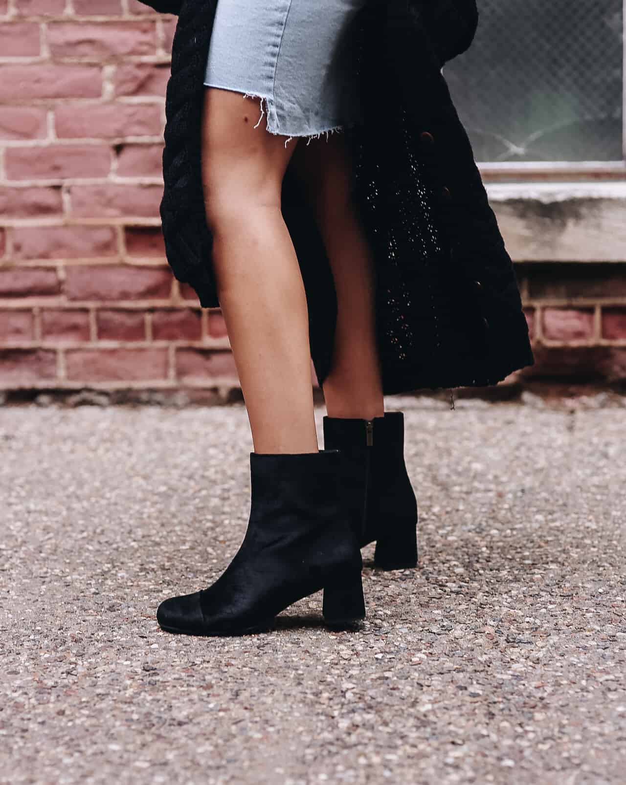 Textural Contrast: Distressed Denim, Knit Cardigan, and Suede Boots Textural Contrast: Distressed Denim, Knit Cardigan, and Suede Boots β Ankle Boots Outfits