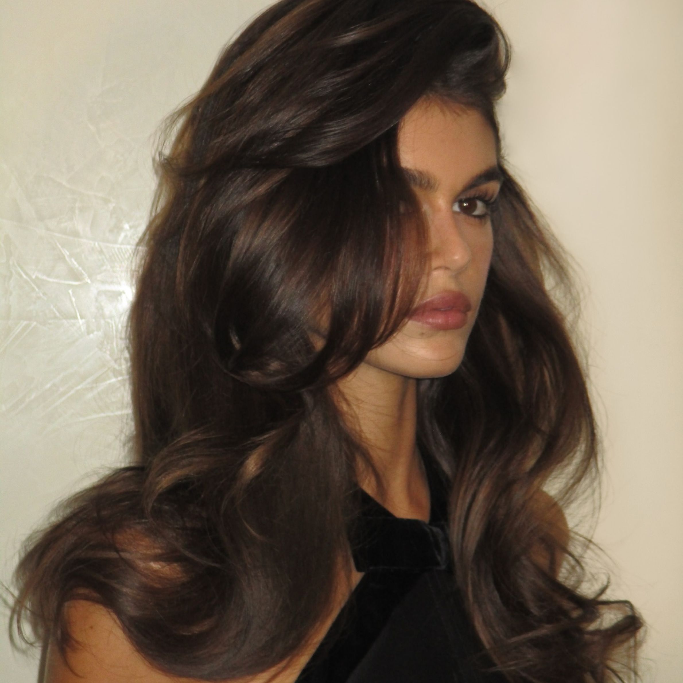 Glossy Mid-Back Espresso With Caramel Highlights — Espresso Brown Hair