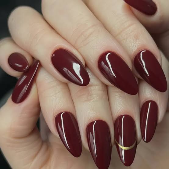 Deep Glossy Burgundy with Thin Gold Line Deep Glossy Burgundy with Thin Gold Line β Burgundy Nails