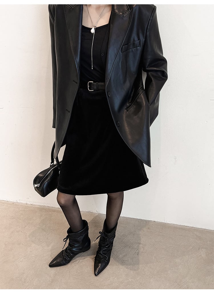 Monochromatic Edge: Leather Blazer, A-line Skirt, and Pointed Boots Monochromatic Edge: Leather Blazer, A-line Skirt, and Pointed Boots β Ankle Boots Outfits