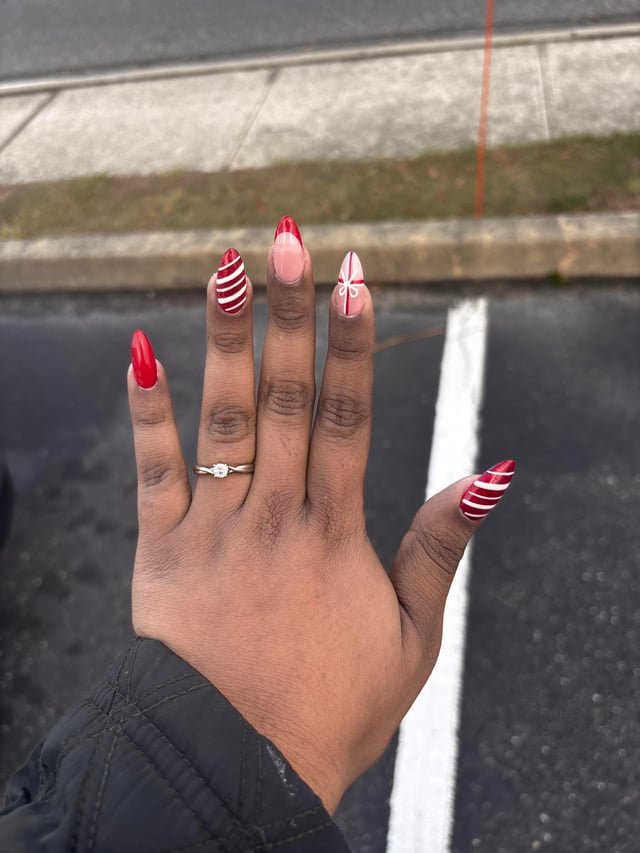 Gift Wrap French Tip Almond Nails Gift Wrap French Tip Almond Nails β Christmas Gel X Nails 2026