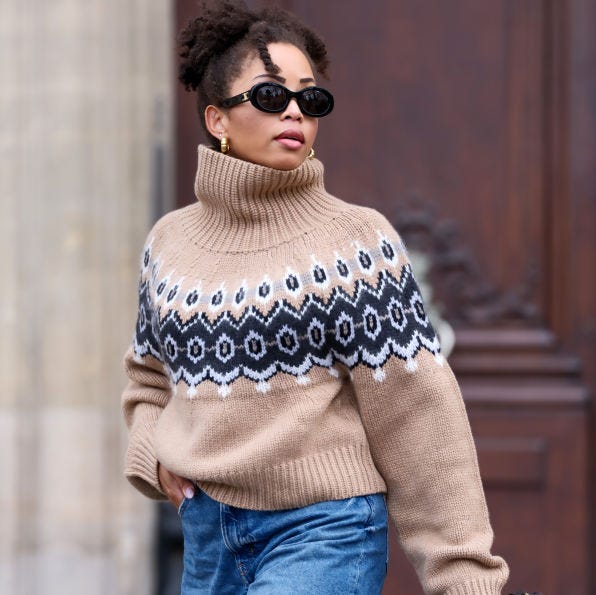 Fair Isle Turtleneck and Denim: Cozy Cool Weather Style Fair Isle Turtleneck and Denim: Cozy Cool Weather Style β Oversized Sweater Outfits