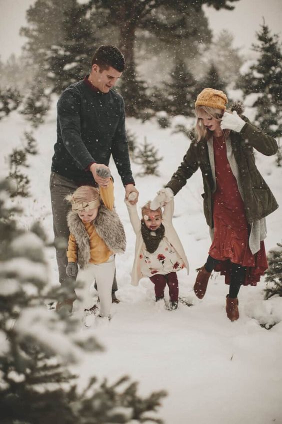 Winter Wonderland: Fur Vest and Olive Green Coat for a Family Photo Winter Wonderland: Fur Vest and Olive Green Coat for a Family Photo β Winter Family Photo Outfits