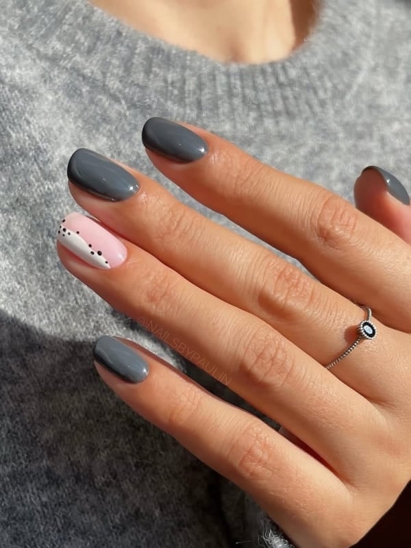 Dark Grey Color Block Dots — Simple Winter Nails