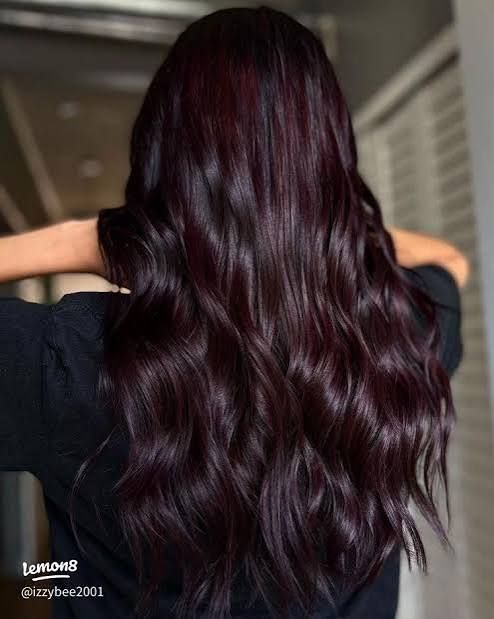 Back View Medium Crop Visual Idea Back View Medium Crop Visual Idea β Cherry Cola Hair Color