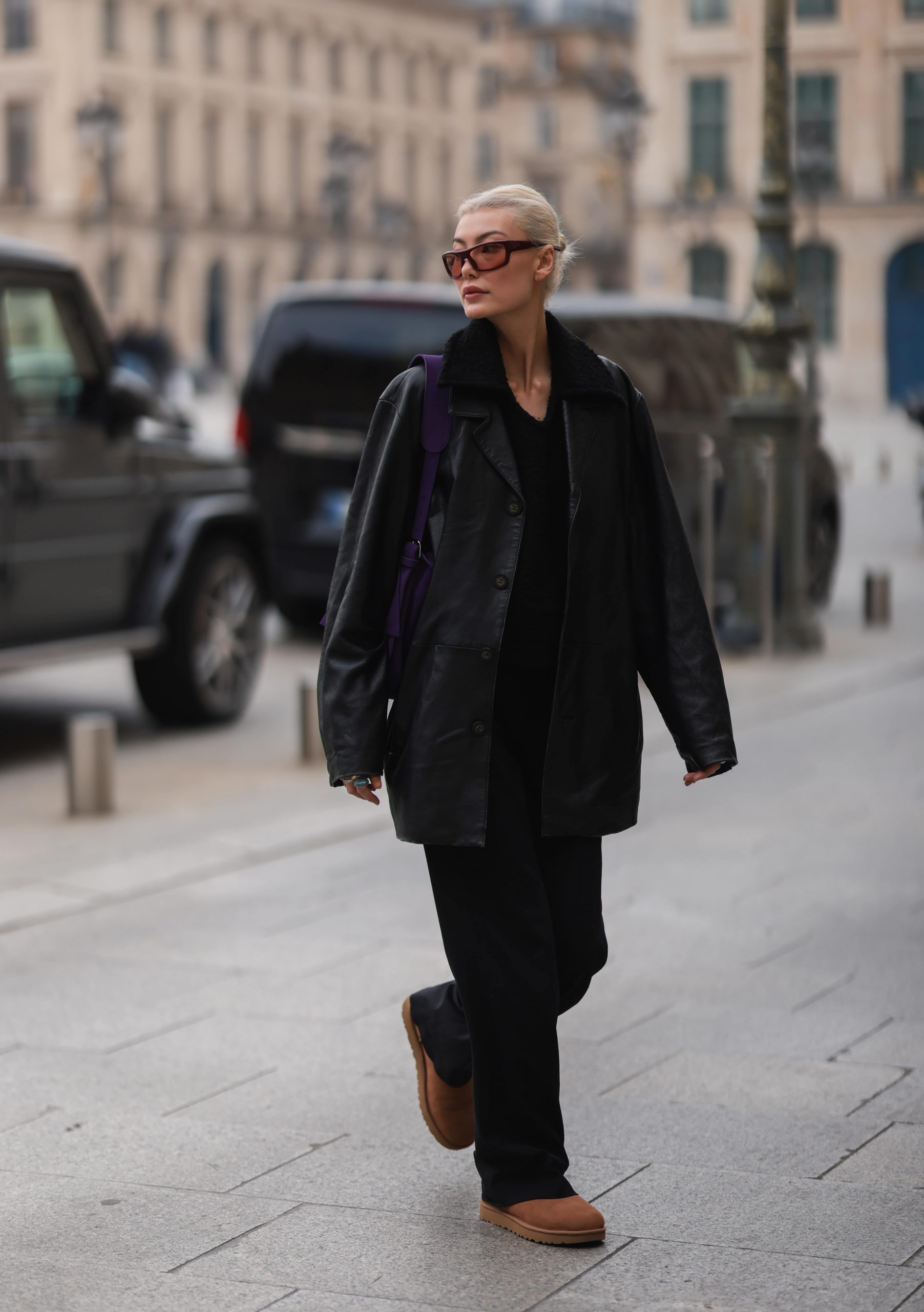 Leather Jacket and Monochromatic Black with Brown Uggs — Ugg Boots Outfits