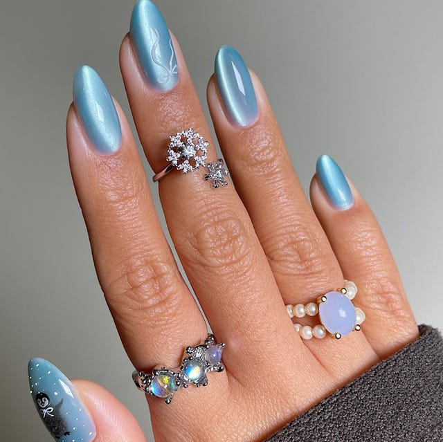 Cat-Eye Glossy Visual Idea Cat-Eye Glossy Visual Idea β Winter Birthday Nails