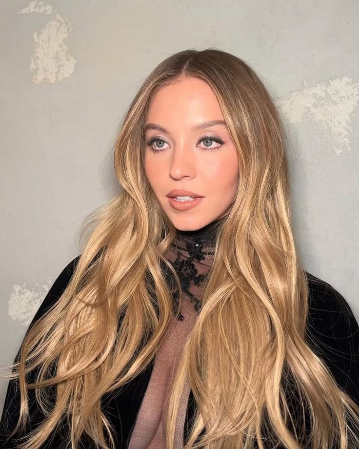 Ash Blonde With Subtle Golden Undertones Visual Idea Ash Blonde With Subtle Golden Undertones Visual Idea β Winter Hair Colors for Olive Skin