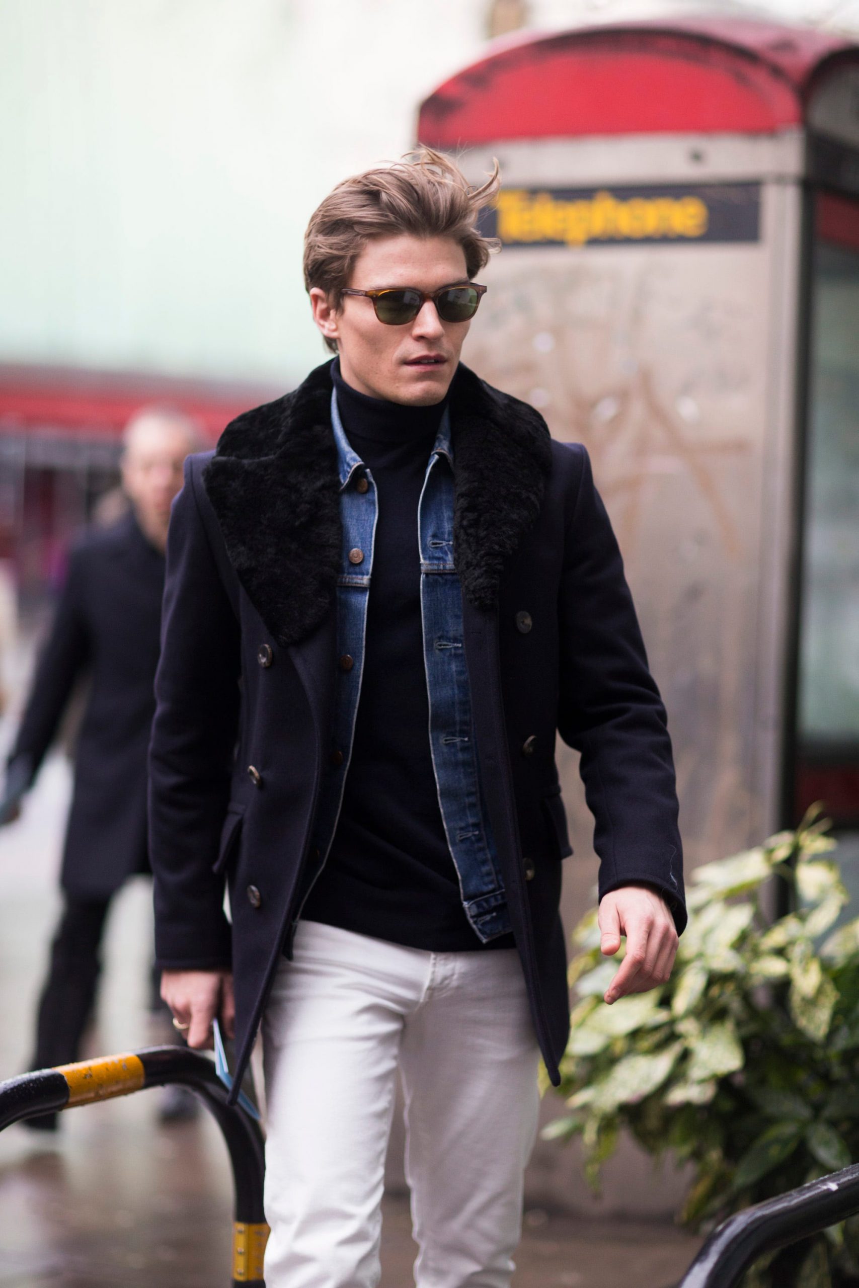 Navy Peacoat with Fur Collar, Denim Jacket, and White Jeans Navy Peacoat with Fur Collar, Denim Jacket, and White Jeans β Peacoat Outfits
