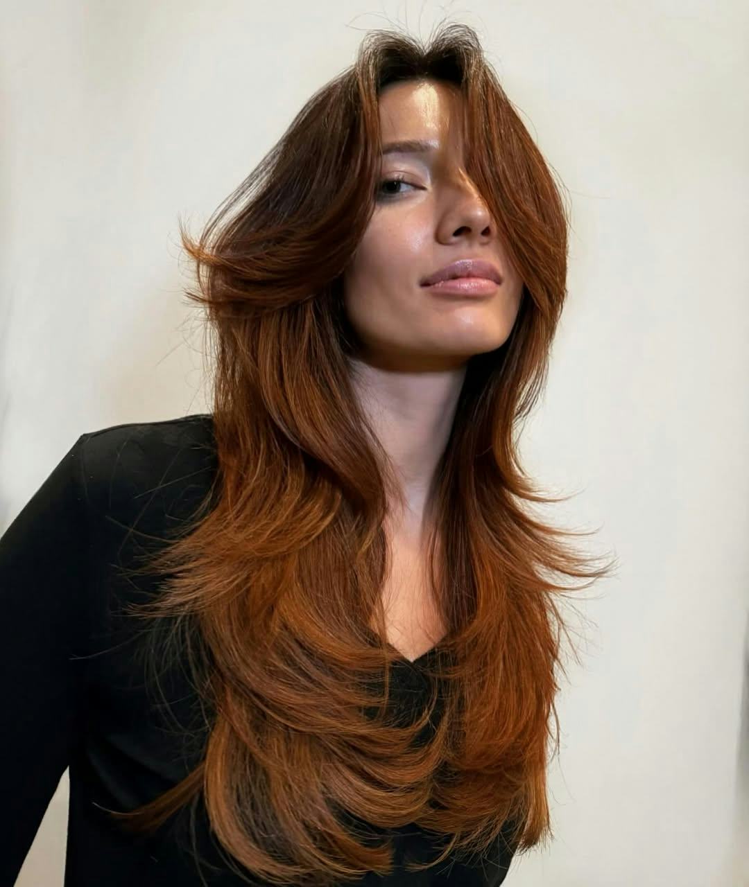 Auburn With Subtle Highlights Visual Idea Auburn With Subtle Highlights Visual Idea β Long Winter Haircuts