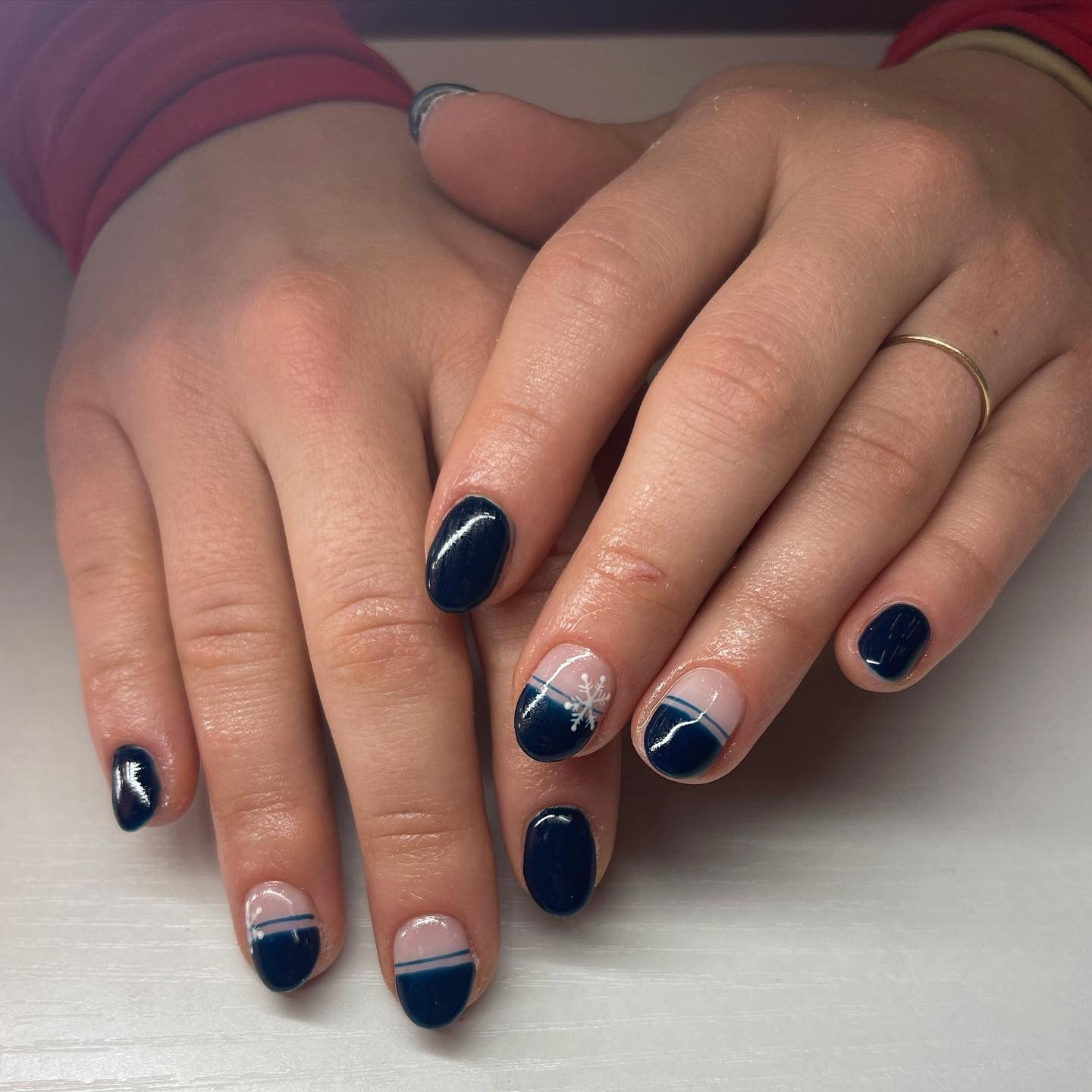 Navy Lines Snowflake — Simple Winter Nails