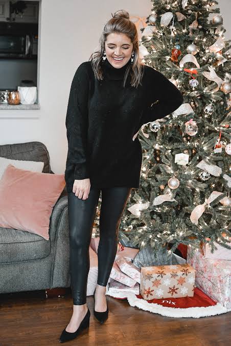 Sleek Monochromatic: Black Faux Leather Leggings with Heels Sleek Monochromatic: Black Faux Leather Leggings with Heels β Winter Outfits with Leggings
