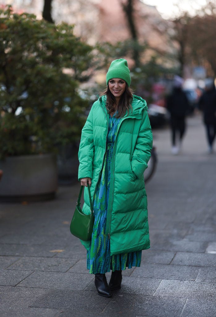 Green Puffer Coat Styling Variation Green Puffer Coat Styling Variation β Parka Outfits
