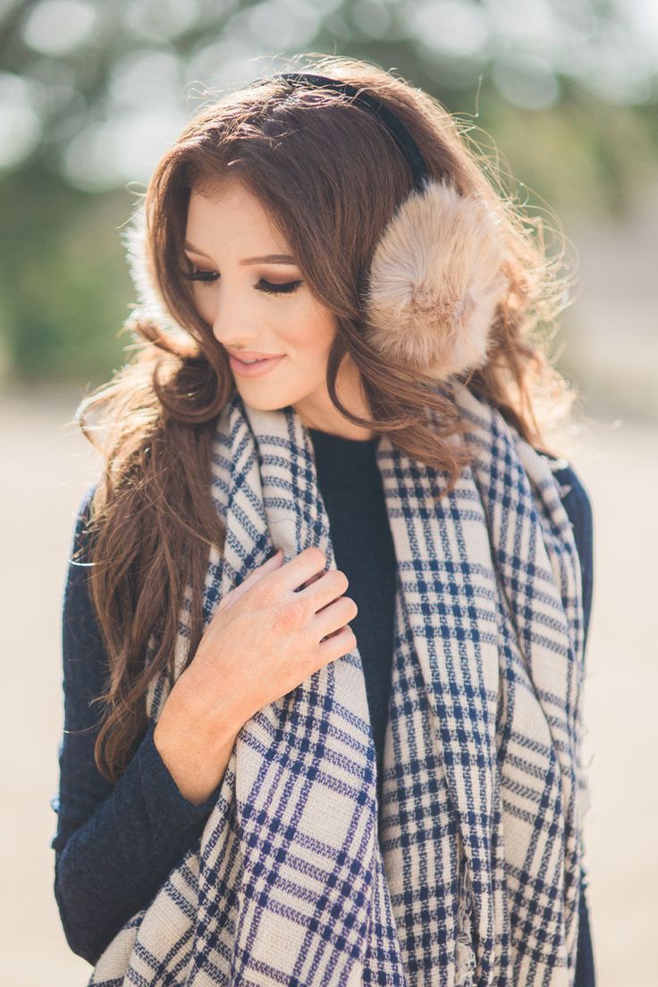 Light Brown Earmuffs with Navy Top and Plaid Scarf Light Brown Earmuffs with Navy Top and Plaid Scarf β Earmuffs Outfits
