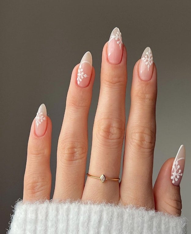 Long Stiletto White Snowflake Swirls — Simple Winter Nails