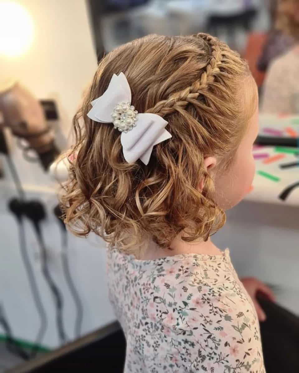 Shoulder Curls With Pearl Bow Shoulder Curls With Pearl Bow β Winter Hairstyles for Kids