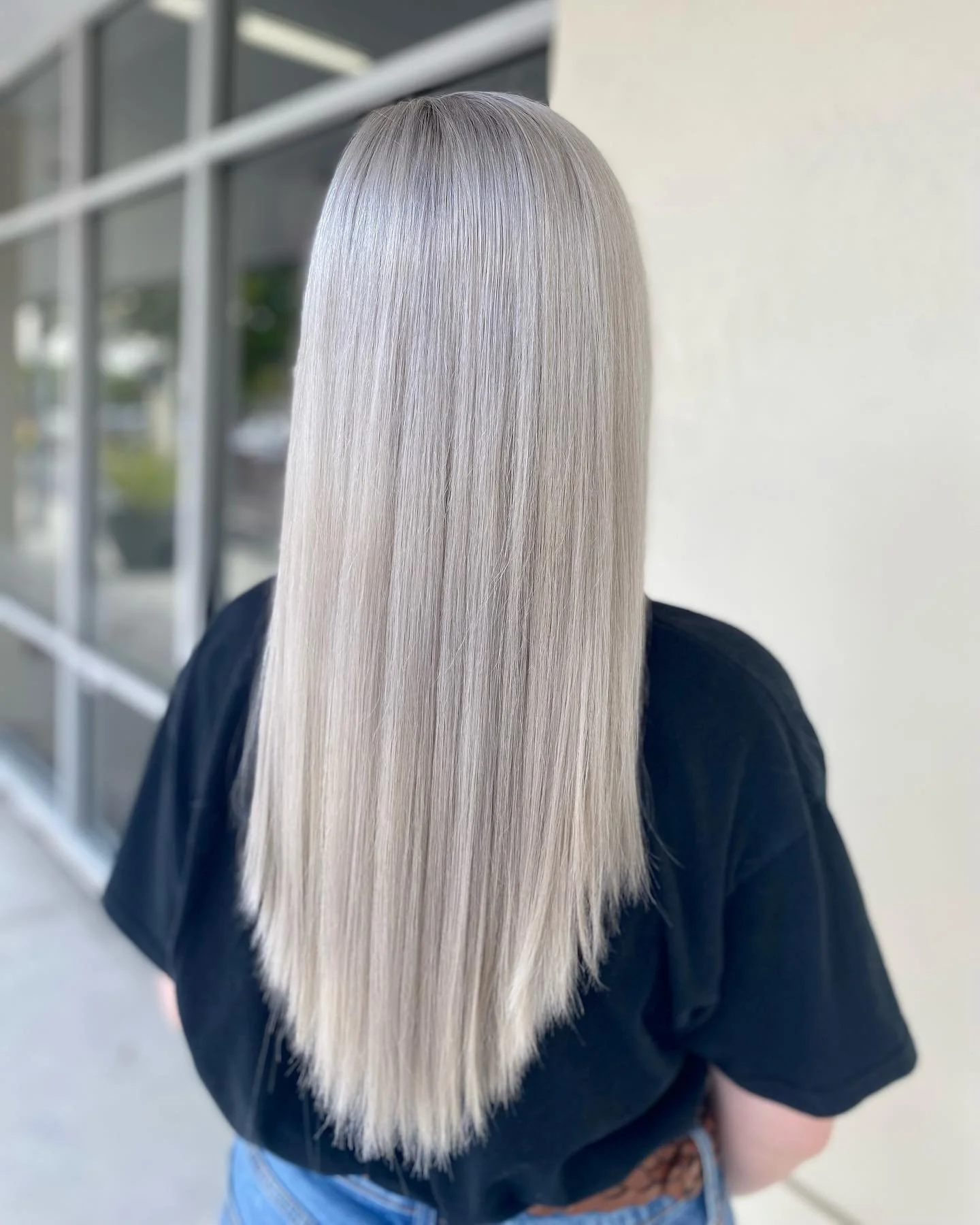 Ash Blonde With Icy Platinum Straight Hair — Winter Highlights