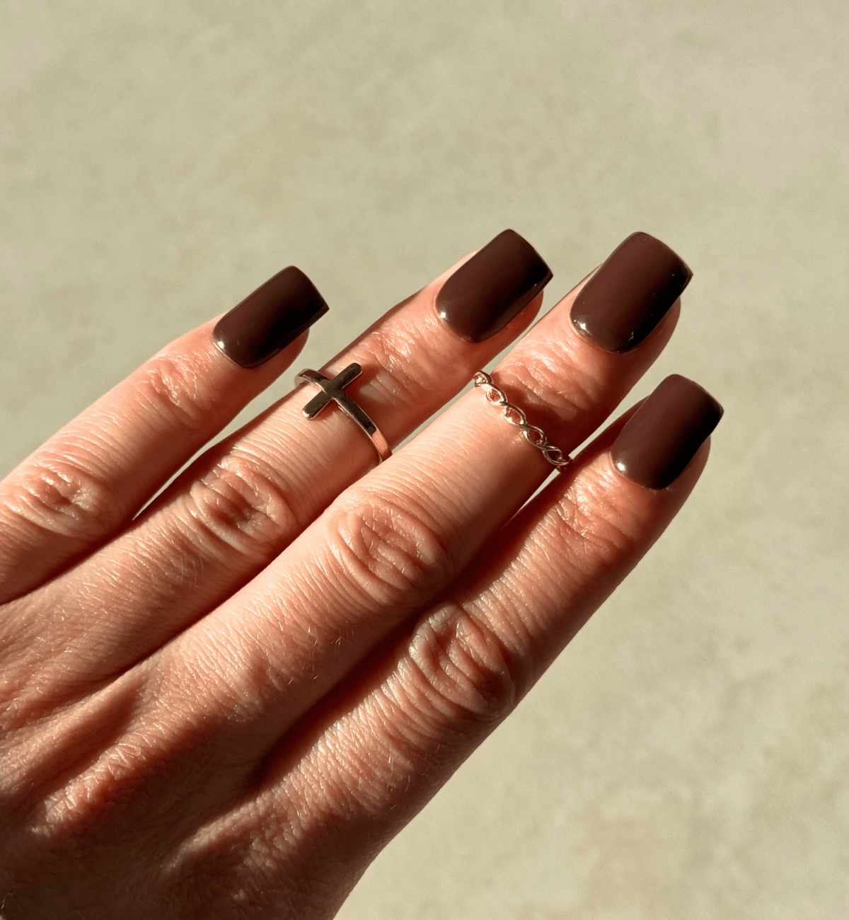 Solid Color Deep Chocolate Brown Glossy Nails Solid Color Deep Chocolate Brown Glossy Nails β Short Winter Square Nails