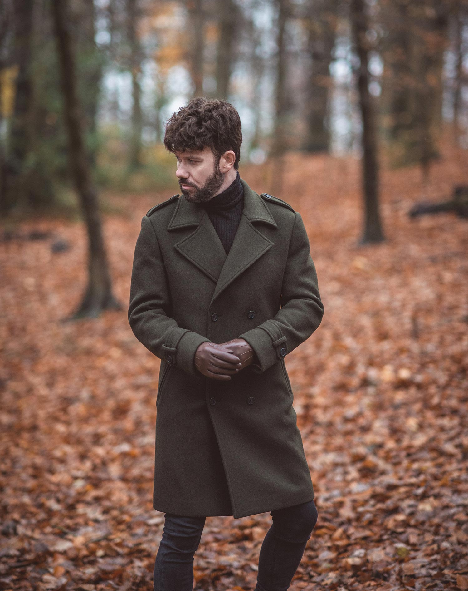 Olive Green Peacoat with Turtleneck and Leather Gloves Olive Green Peacoat with Turtleneck and Leather Gloves β Peacoat Outfits