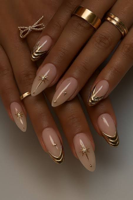 Long Stiletto Chrome French Tip Nails — Aesthetic Winter Nails