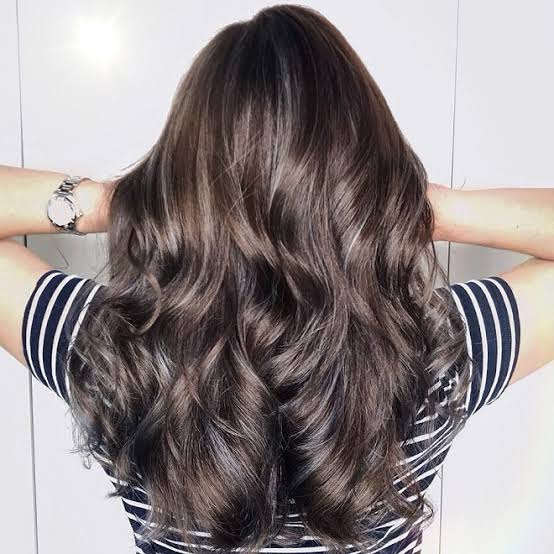 Mid-Back Curls With Contrasting Highlights Mid-Back Curls With Contrasting Highlights β Mushroom Brown Hair