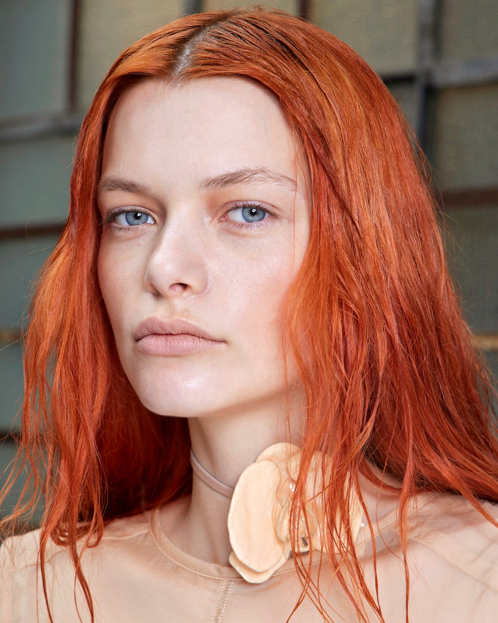 Bright Fiery Red Shag With Blunt Bangs Bright Fiery Red Shag With Blunt Bangs β Winter Hair Colors for Redheads