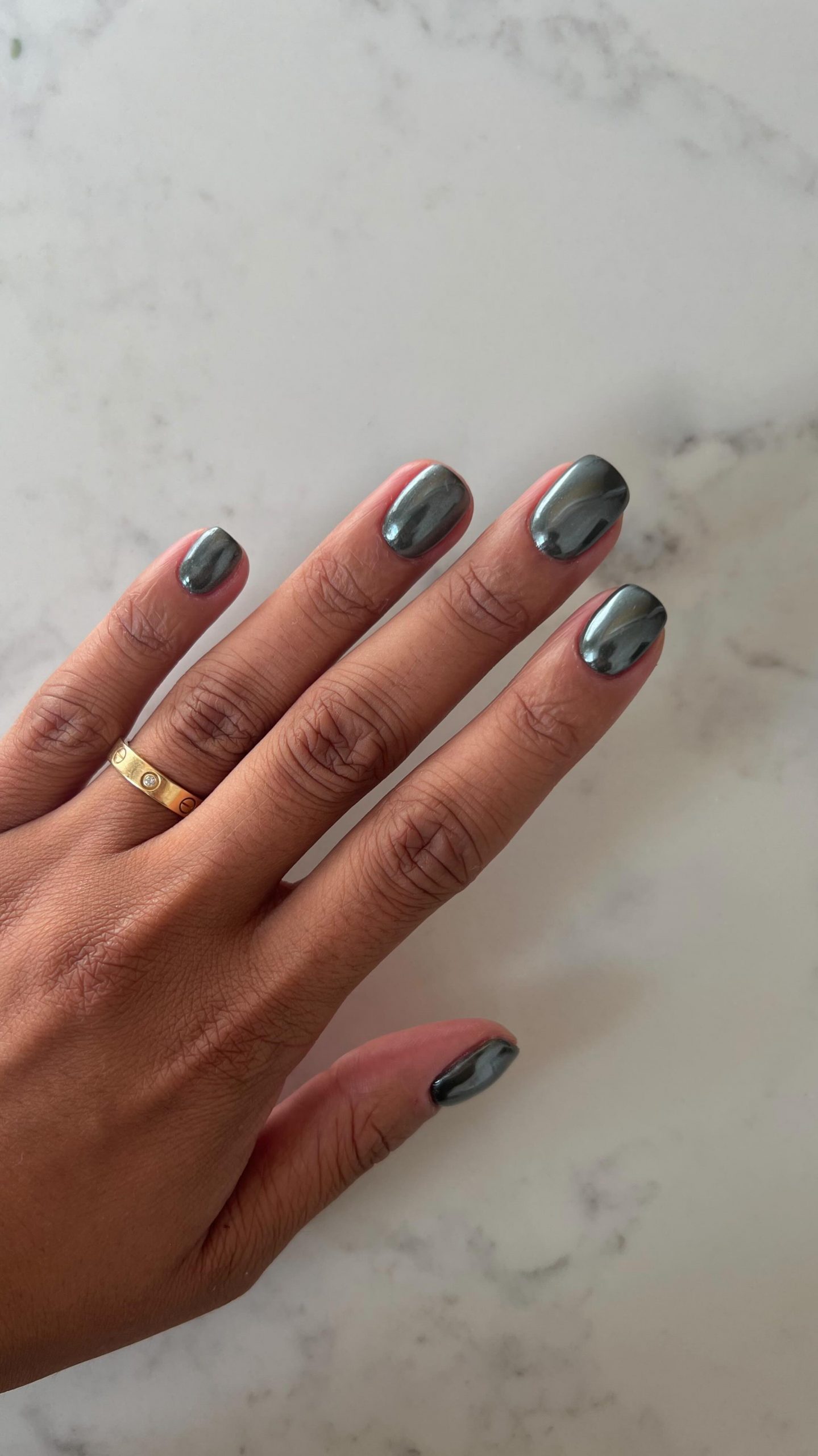 Short Oval Dark Grey Chrome Nails Short Oval Dark Grey Chrome Nails β Winter Chrome Nails