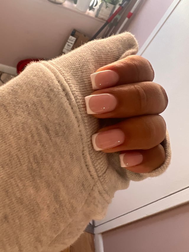 French Tips Visual Idea French Tips Visual Idea β Winter Squoval Nails