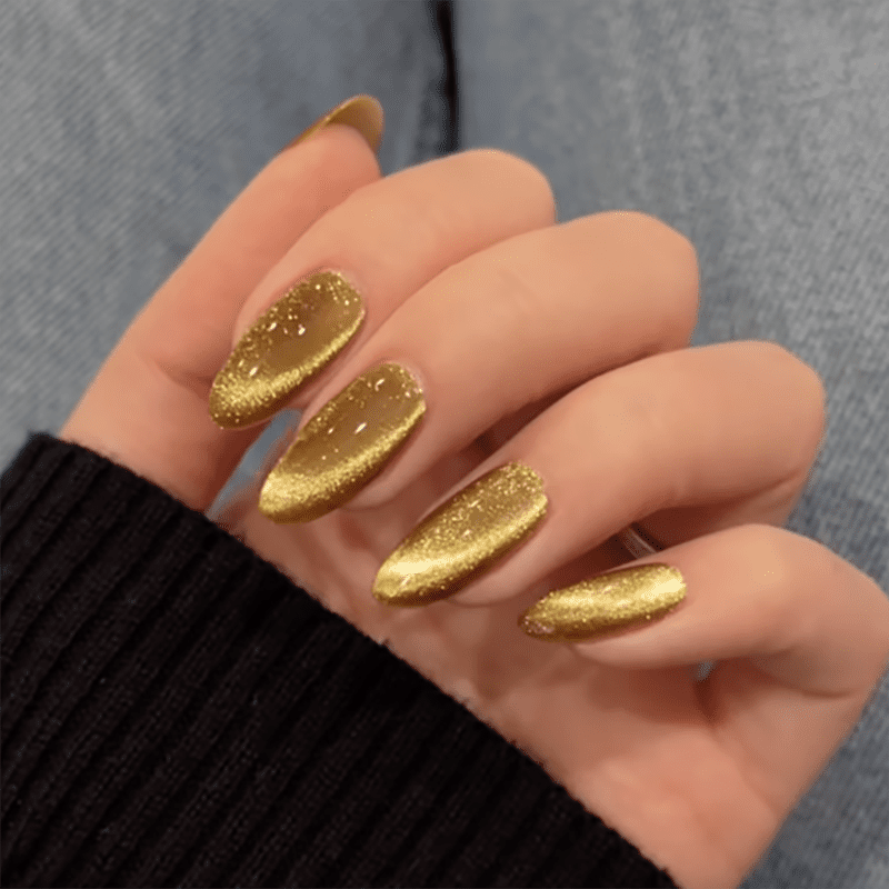Cat-Eye Shimmer Visual Idea Cat-Eye Shimmer Visual Idea β Sparkly New Years Nails 2027