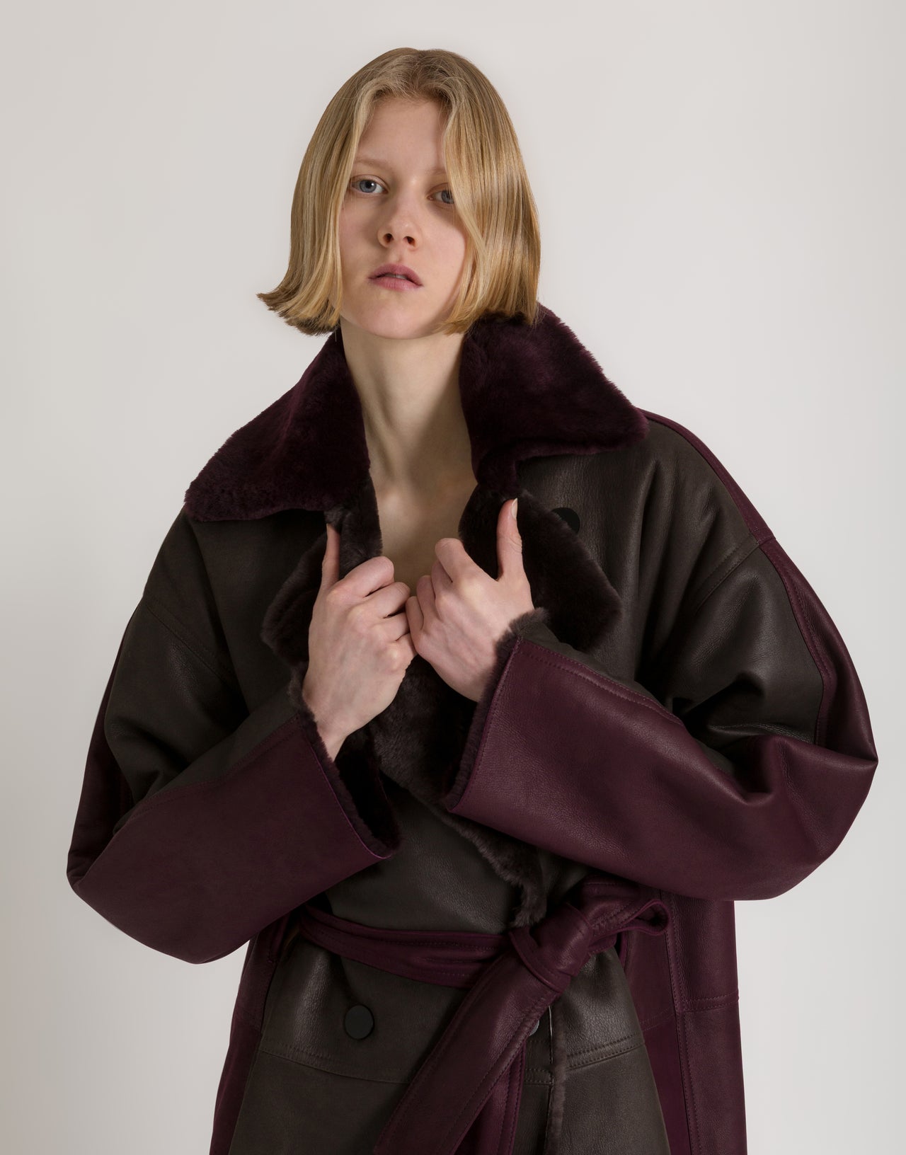 Fashionable Outdoor Belted Dark Brown and Burgundy Reversible Shearling Coat — Shearling Coat Outfits