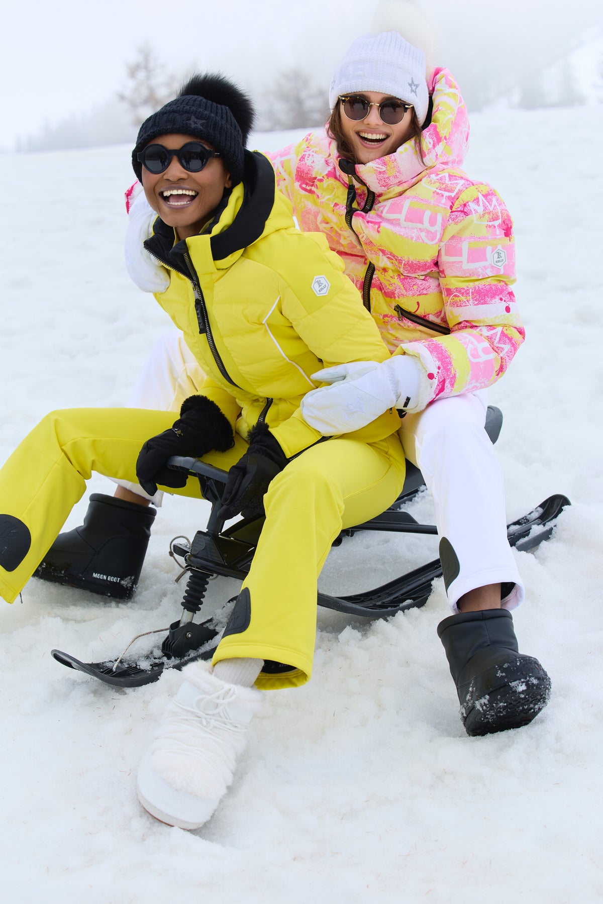 Vibrant Color-Blocked Puffer Jackets for a Ski Trip Vibrant Color-Blocked Puffer Jackets for a Ski Trip — Ski Outfits