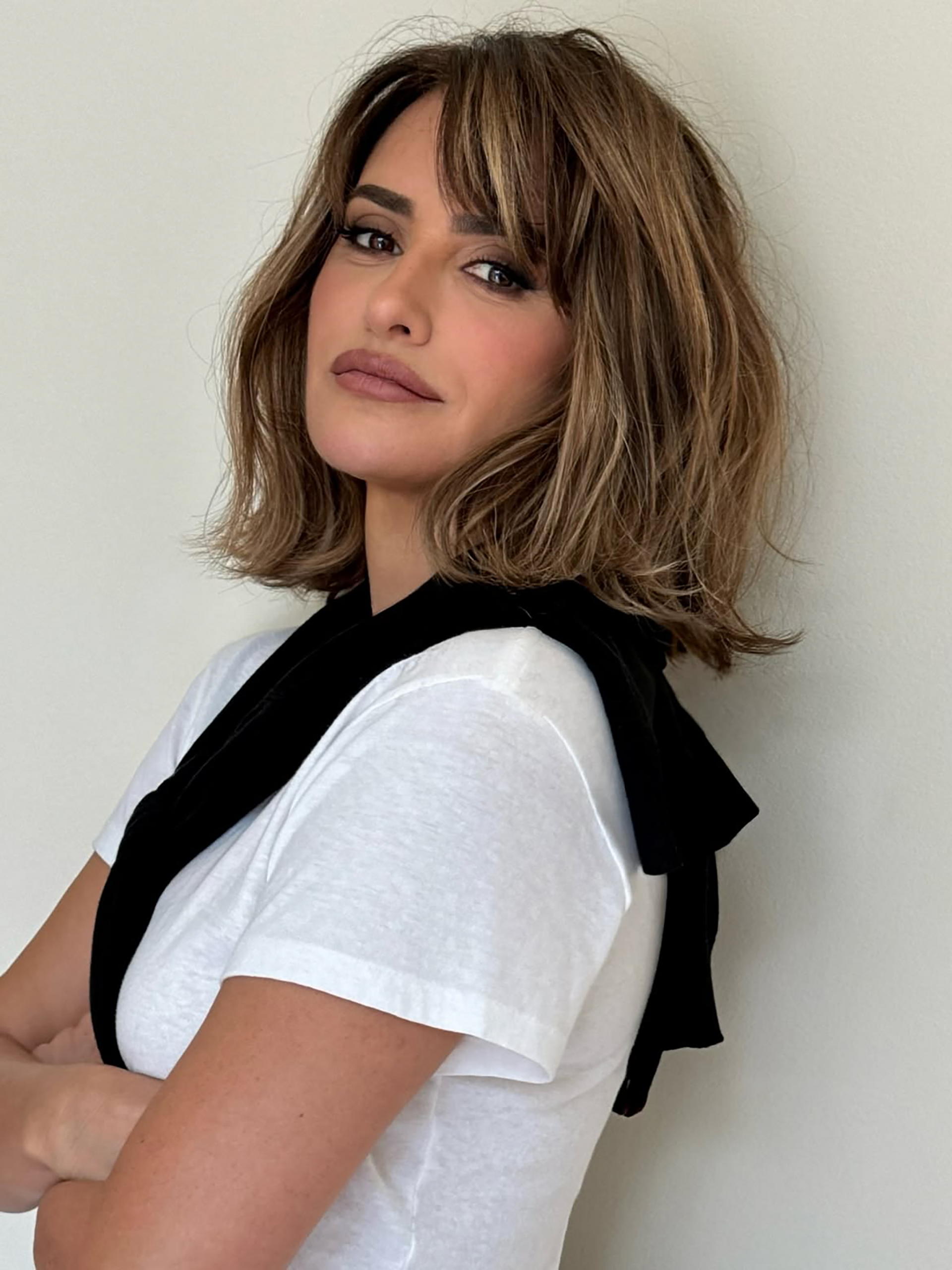 Angled Bob With Textured Waves — Winter Haircuts with Curtain Bangs