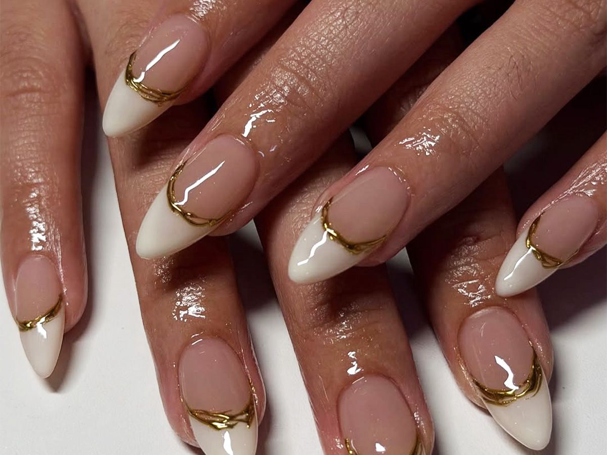 Winter Visual Idea — Cozy Winter Nails