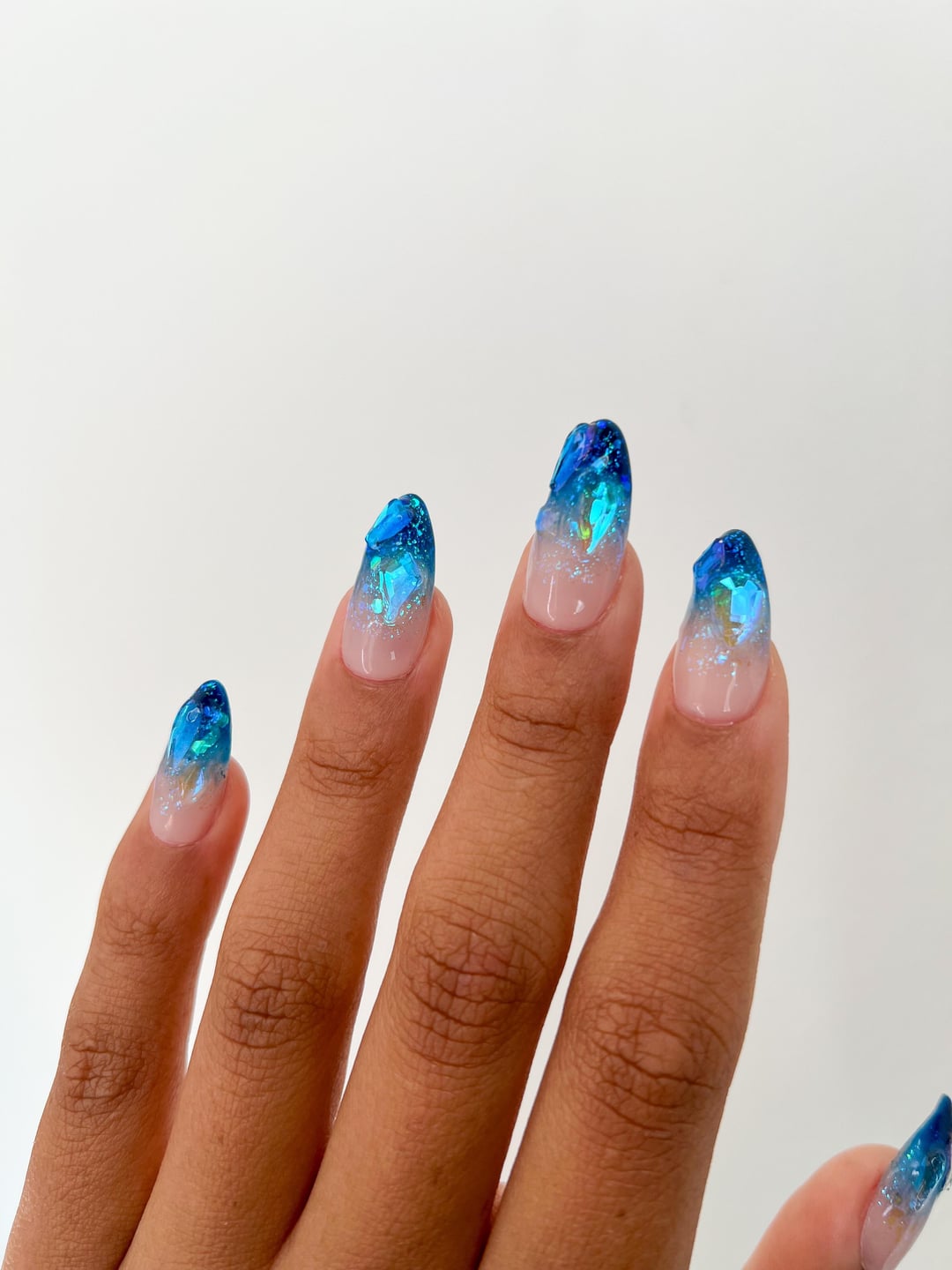 Shattered Glass Blue Teal Effect Nails Shattered Glass Blue Teal Effect Nails β Icy Blue Nails