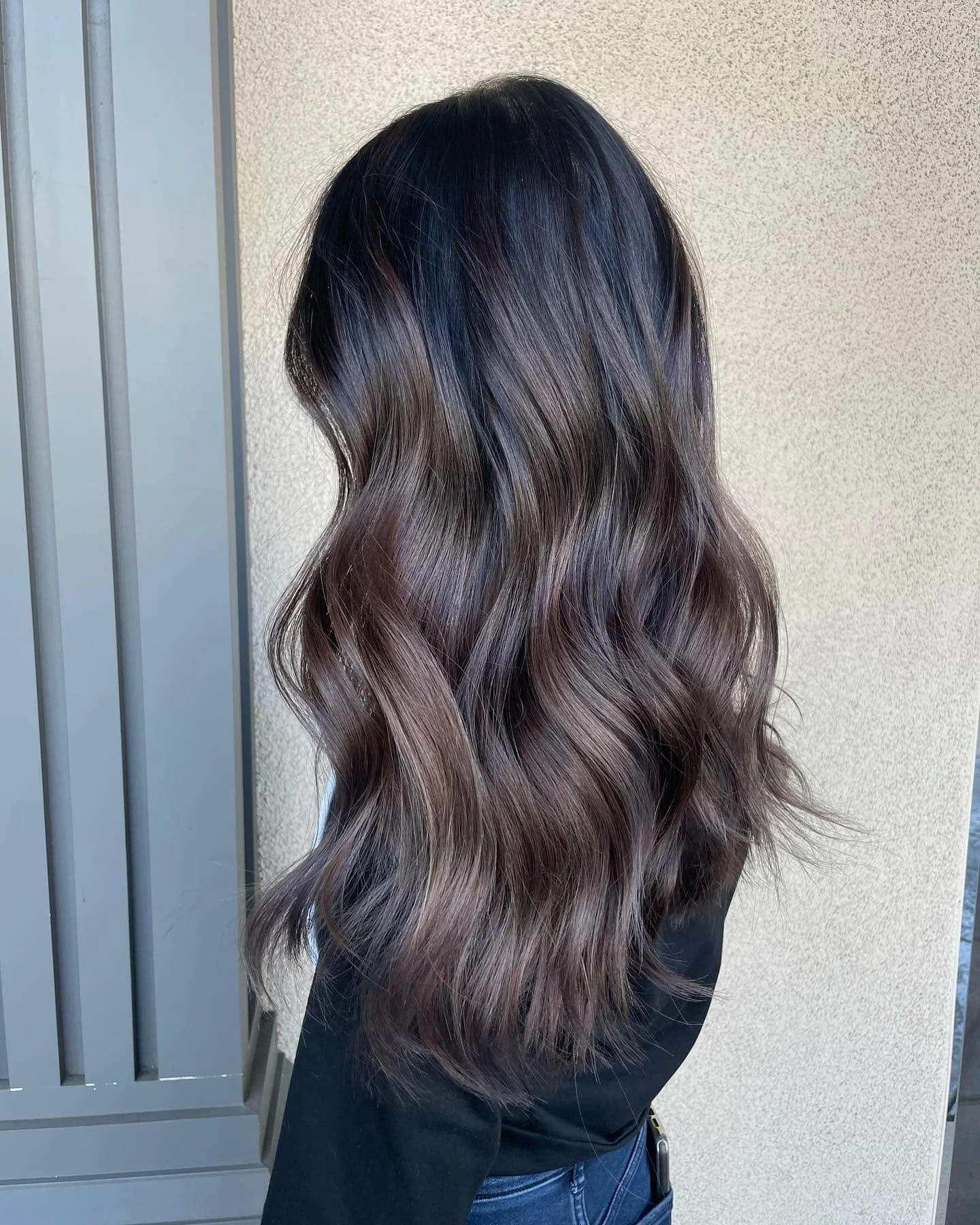 Platinum Blonde With Ash Highlights Collarbone Length — Winter Highlights