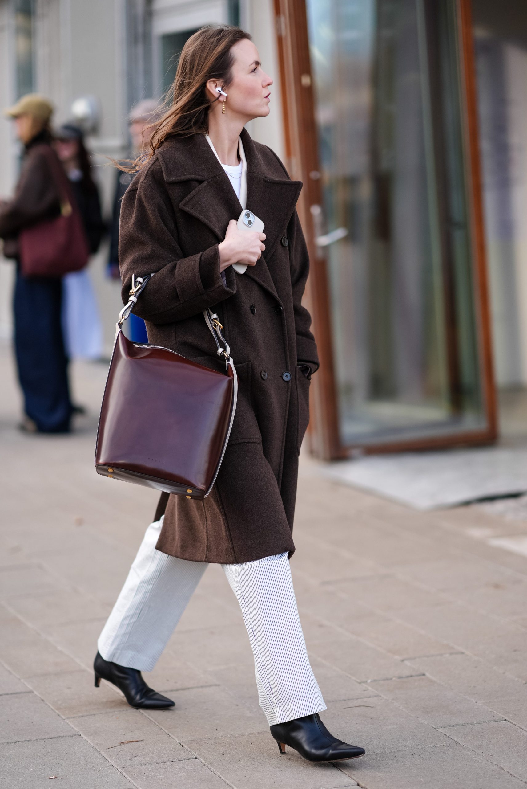 Oversized Brown Double-Breasted Wool Coat — Brown Coat Outfits