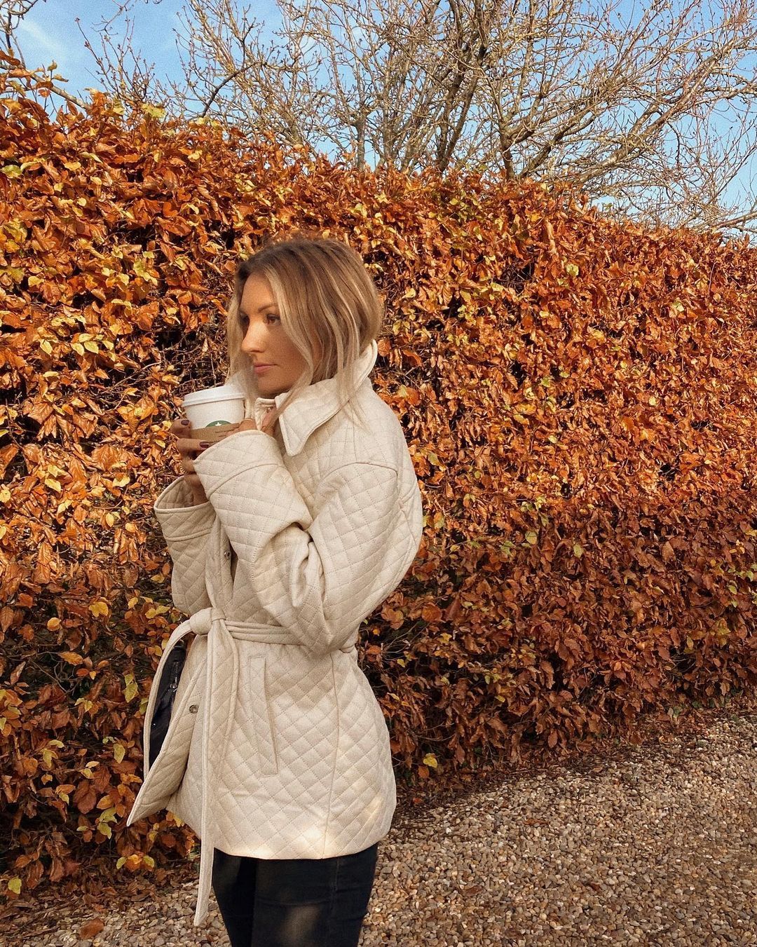 Belted Quilted Jacket with Shearling Trim for Travel — Cabin Trip Outfits