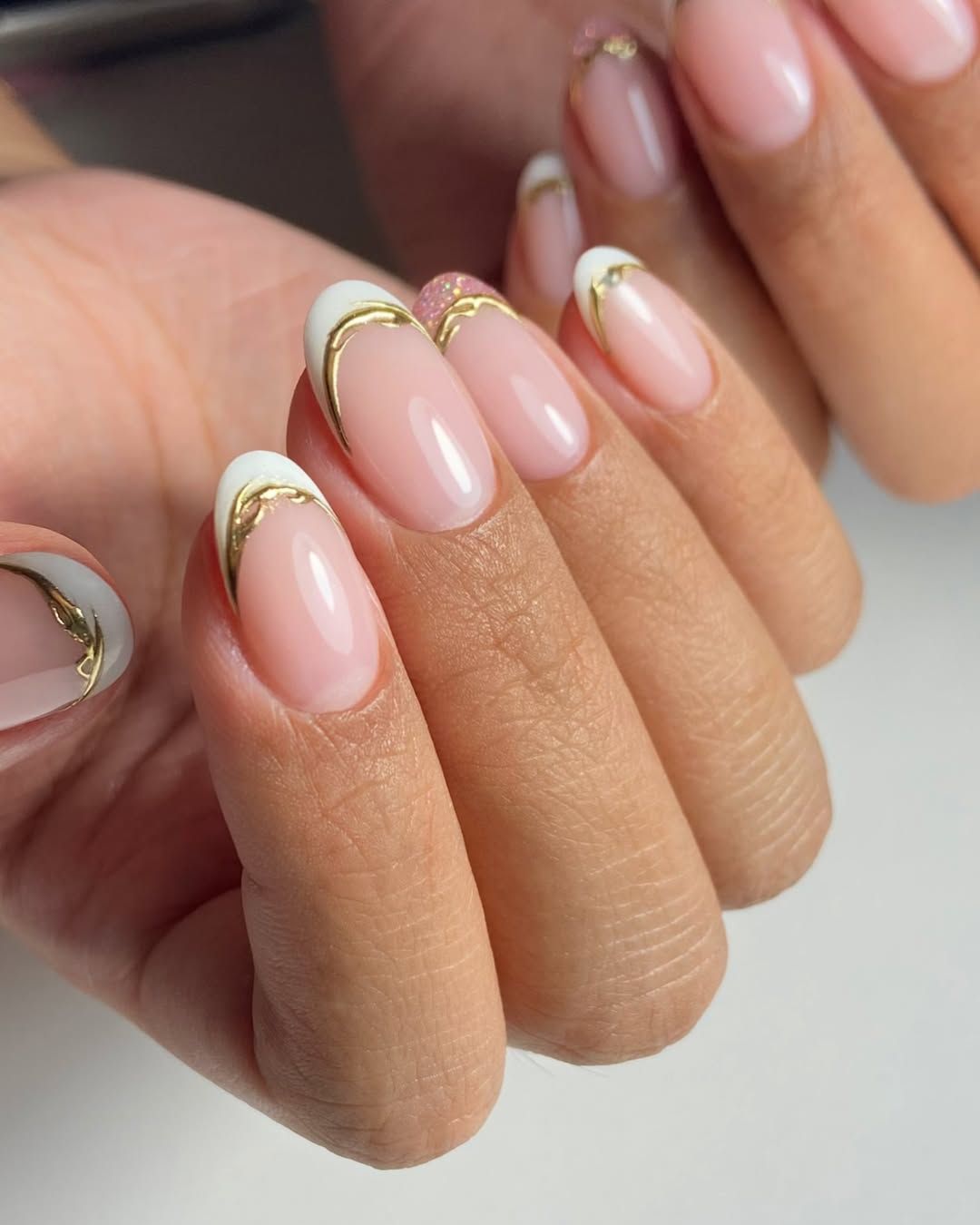 Gold Foil Edge French Tip Ovals Gold Foil Edge French Tip Ovals β Winter French Tip Nails