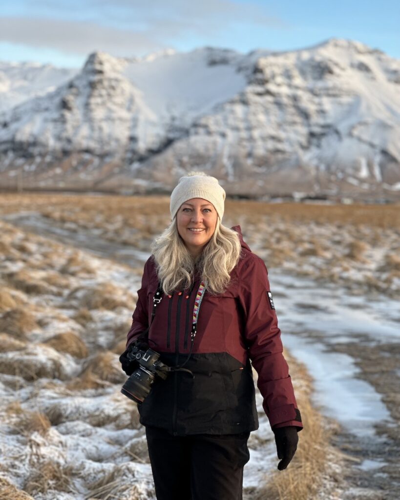 Maroon And Black Ski Jacket With A White Knit Beanie Maroon And Black Ski Jacket With A White Knit Beanie β Iceland Winter Outfits