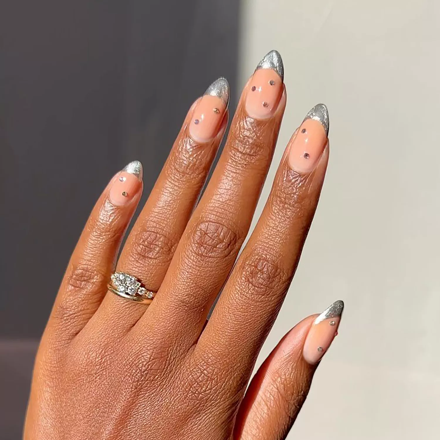 Silver Chrome French Tips with Rhinestones Silver Chrome French Tips with Rhinestones β Winter Chrome Nails