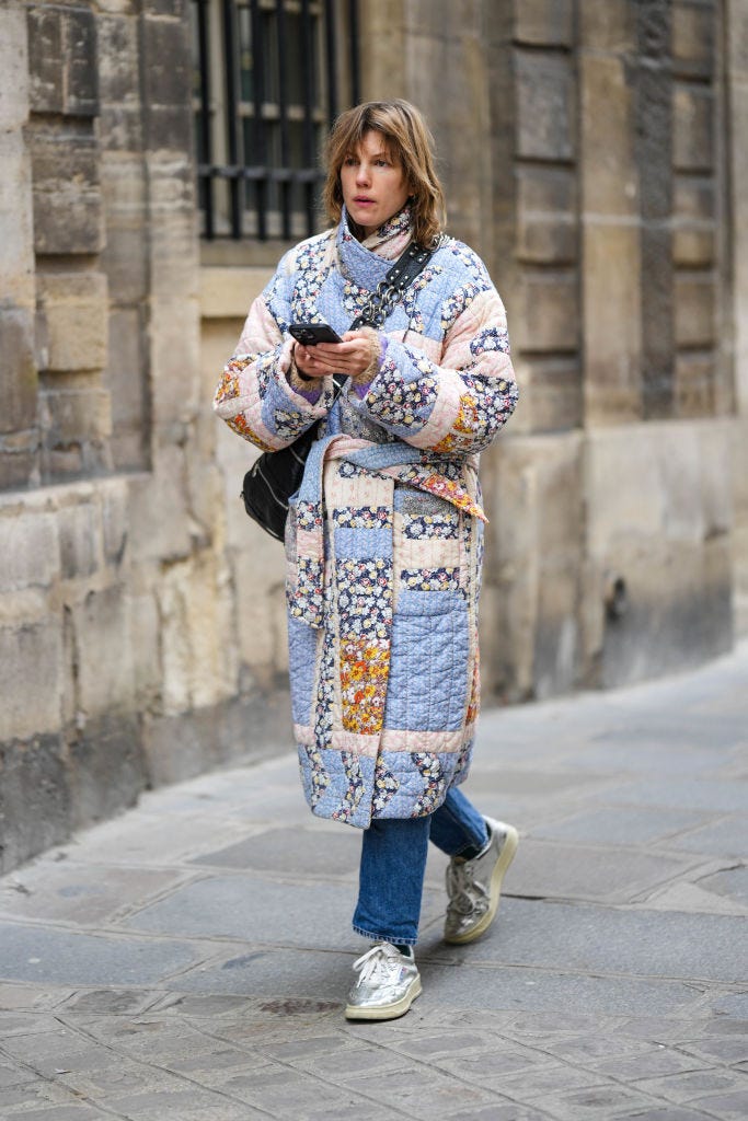 Multicolor Patchwork Long Quilted Coat With Silver Sneakers — Long Puffer Coat Outfits