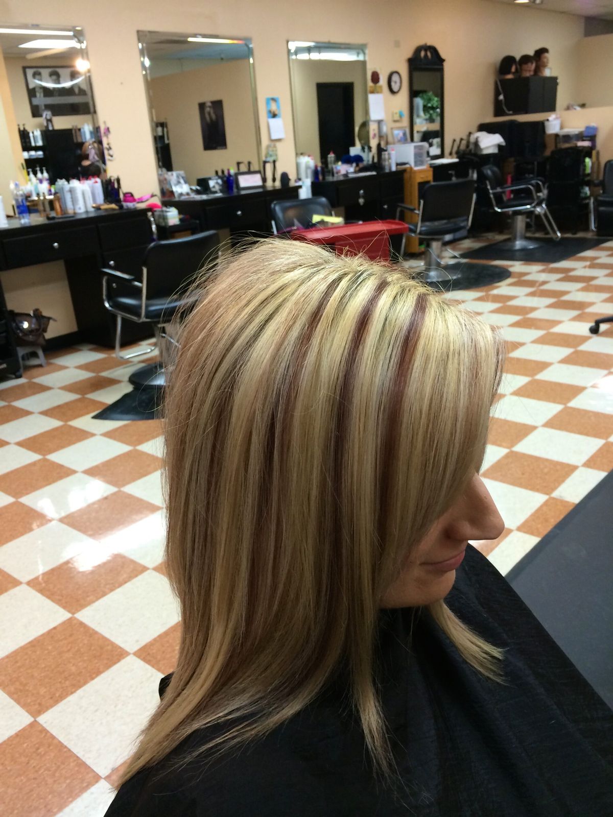 Blonde Base With Mahogany Lowlights Visual Idea Blonde Base With Mahogany Lowlights Visual Idea β Lowlights for Blonde Hair