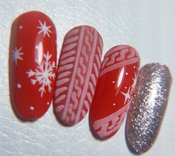 Glossy And Glitter Visual Idea Glossy And Glitter Visual Idea β Christmas Nail Art 2026