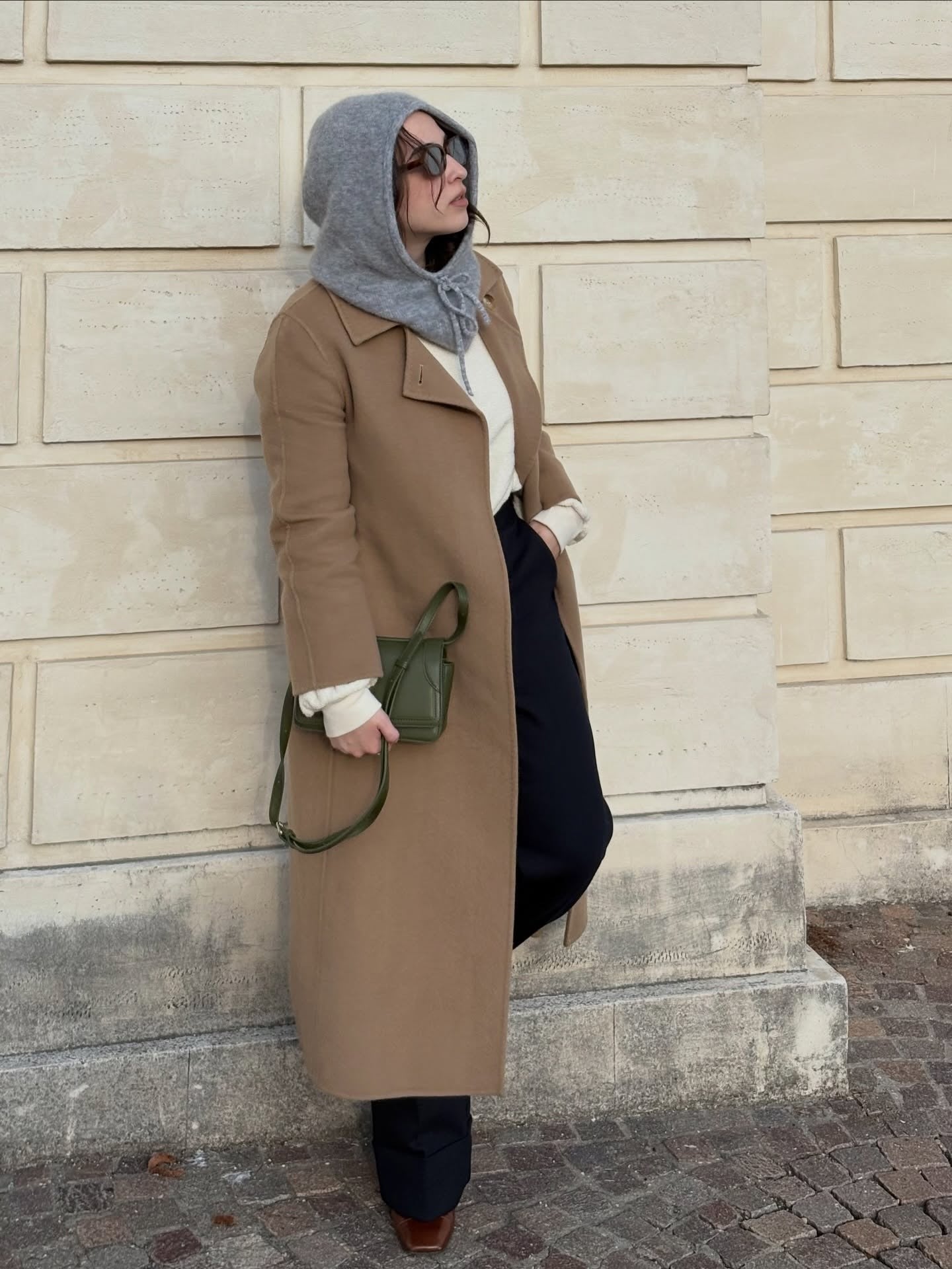 Classic Camel Coat with Cream Knit and Navy Trousers Classic Camel Coat with Cream Knit and Navy Trousers β Las Vegas Winter Outfits