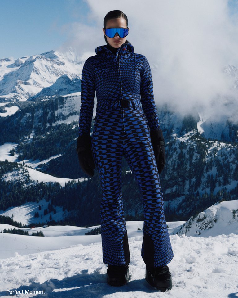 Geometric Patterned Ski Suit for a Sleek Mountain Look Geometric Patterned Ski Suit for a Sleek Mountain Look β Apres Ski Outfits