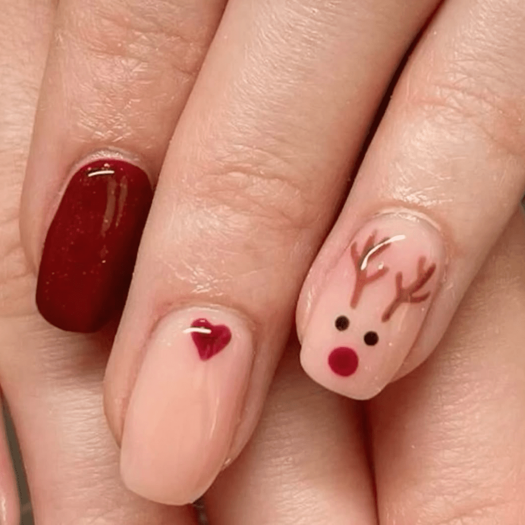 Deep Red Reindeer Face Square Nails Deep Red Reindeer Face Square Nails β Simple Short Christmas Nails 2026